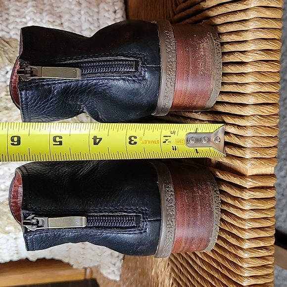 Dansko Black Ankle Boots, size 40EU, 9.5-10 US - Picture 4 of 14